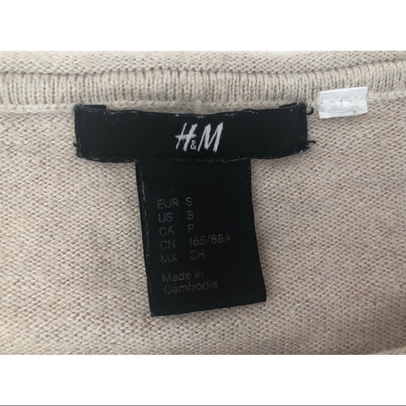 Neutral Casual Sweater with Straight Edge Bottom - Picture 7 of 12